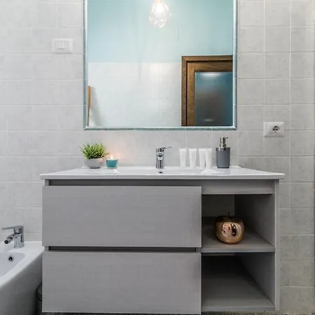 Apartment Boutique Collection-l'attimo Fuggente