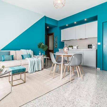 Boutique Collection-l'attimo Fuggente Apartment Sassari